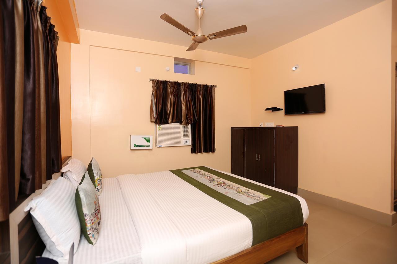 Krishna Residency Hotel Puri Exterior photo