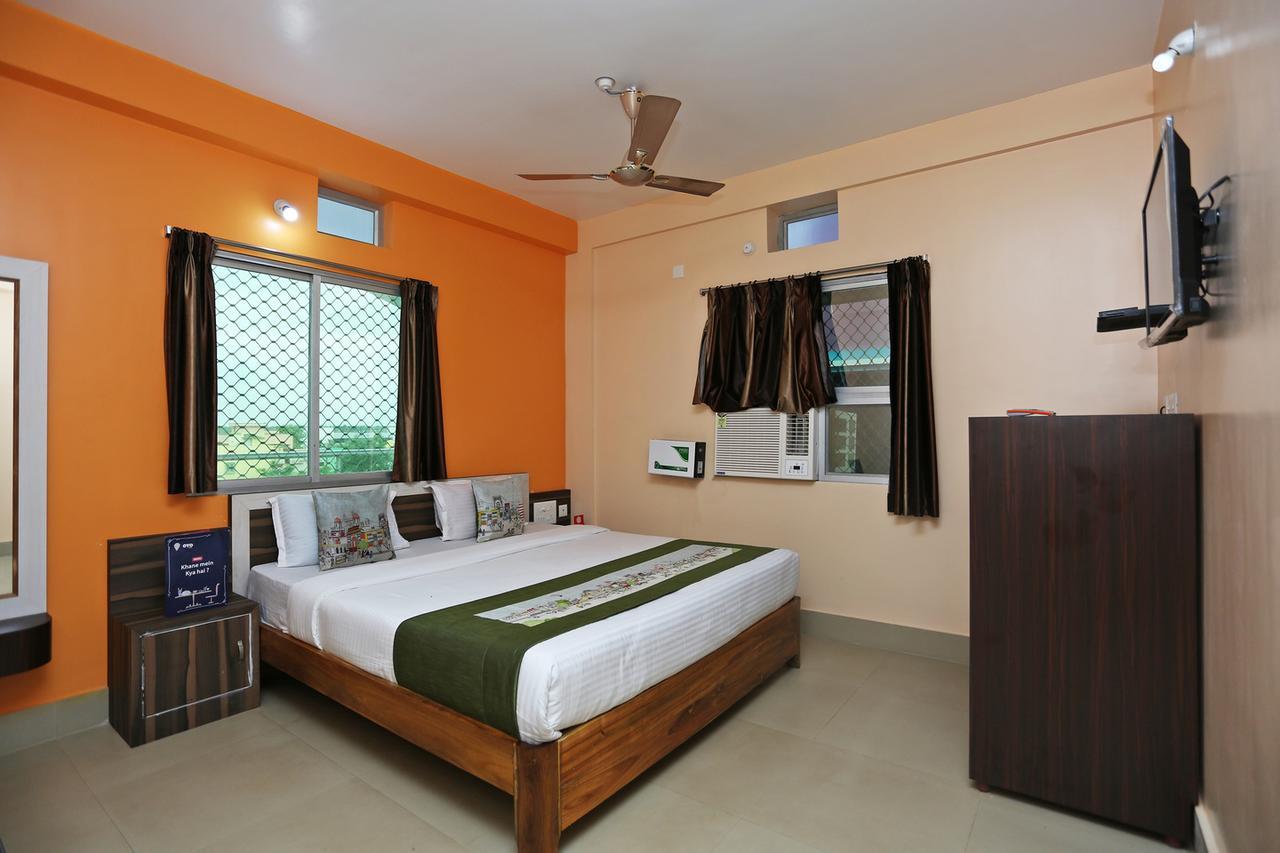 Krishna Residency Hotel Puri Exterior photo